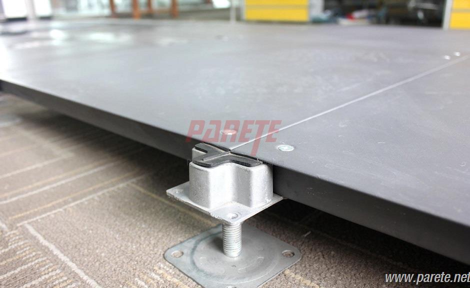 Indepedent support raised floor